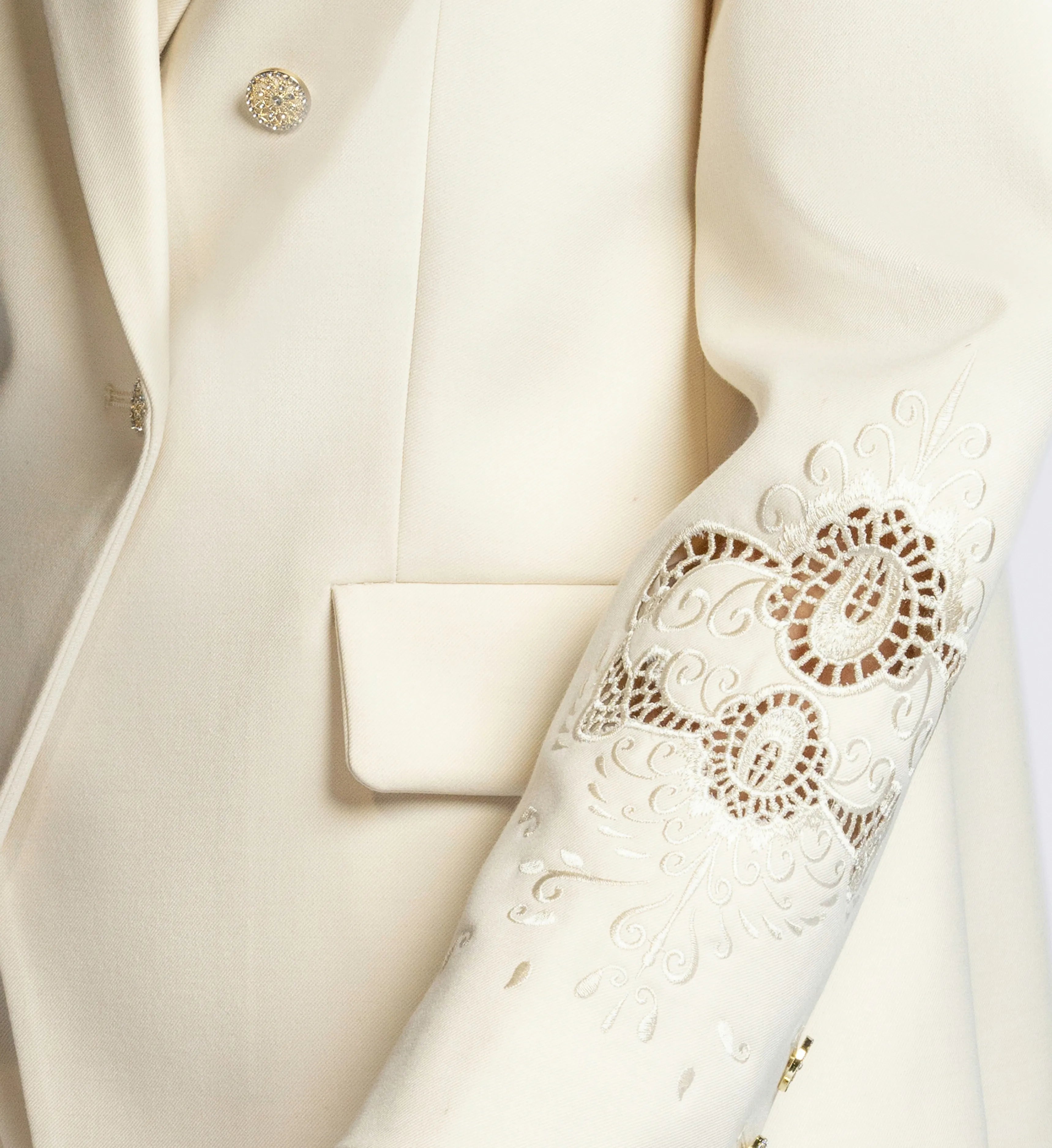Embroidered suit set - White