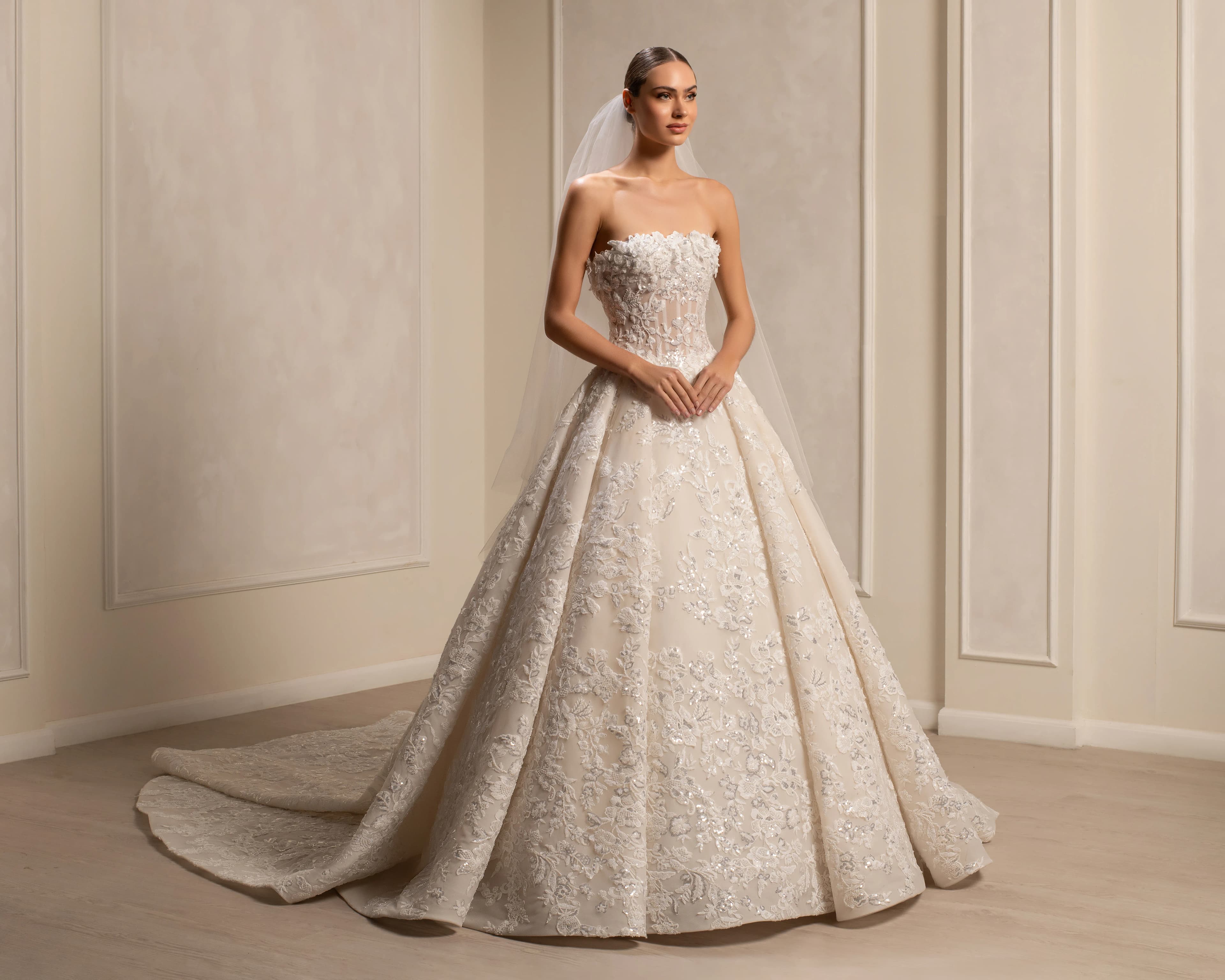 Michael Cinco Bridal RTW Look 07 — image 1