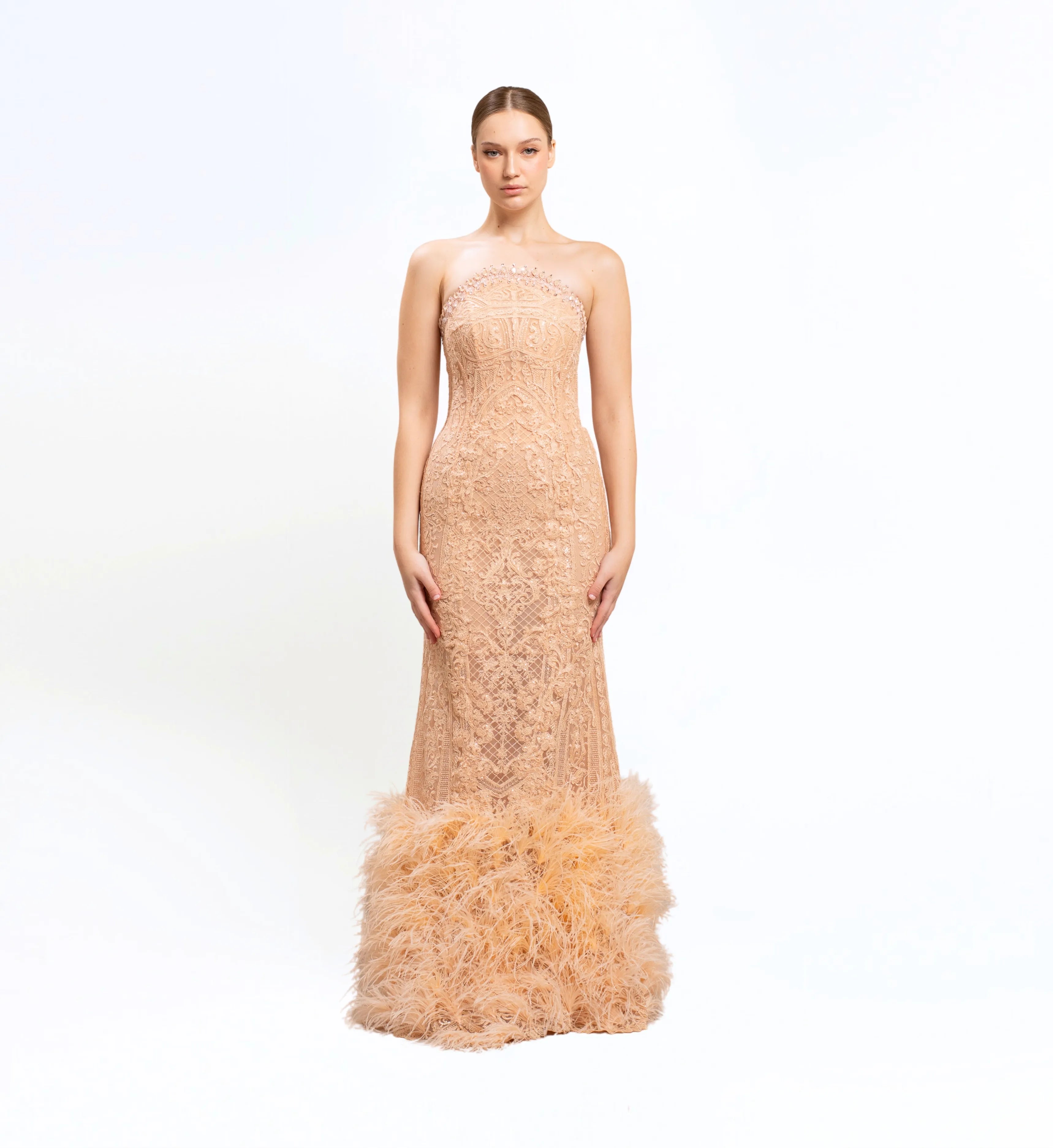 THREAD EMBROIDERED TRUMPET GOWN