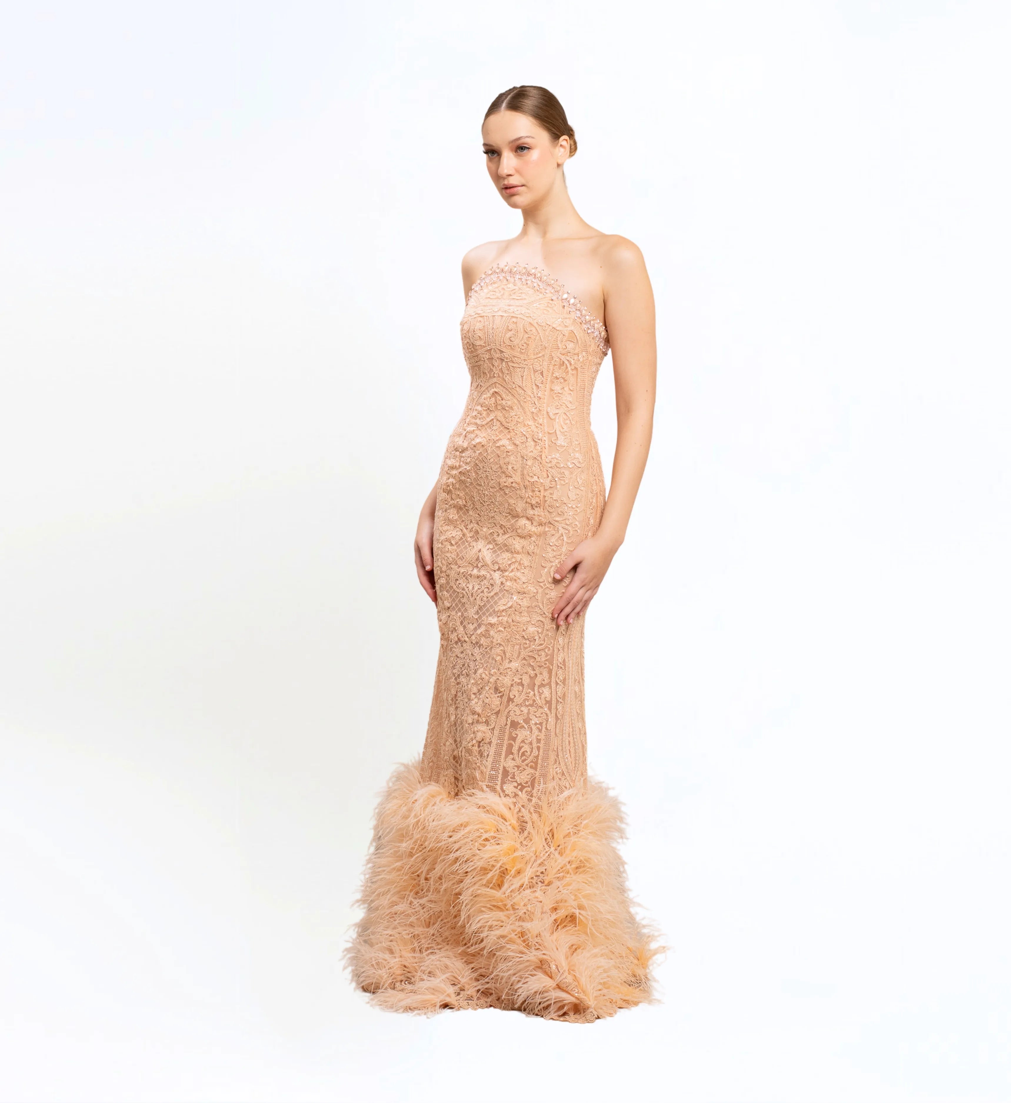 THREAD EMBROIDERED TRUMPET GOWN