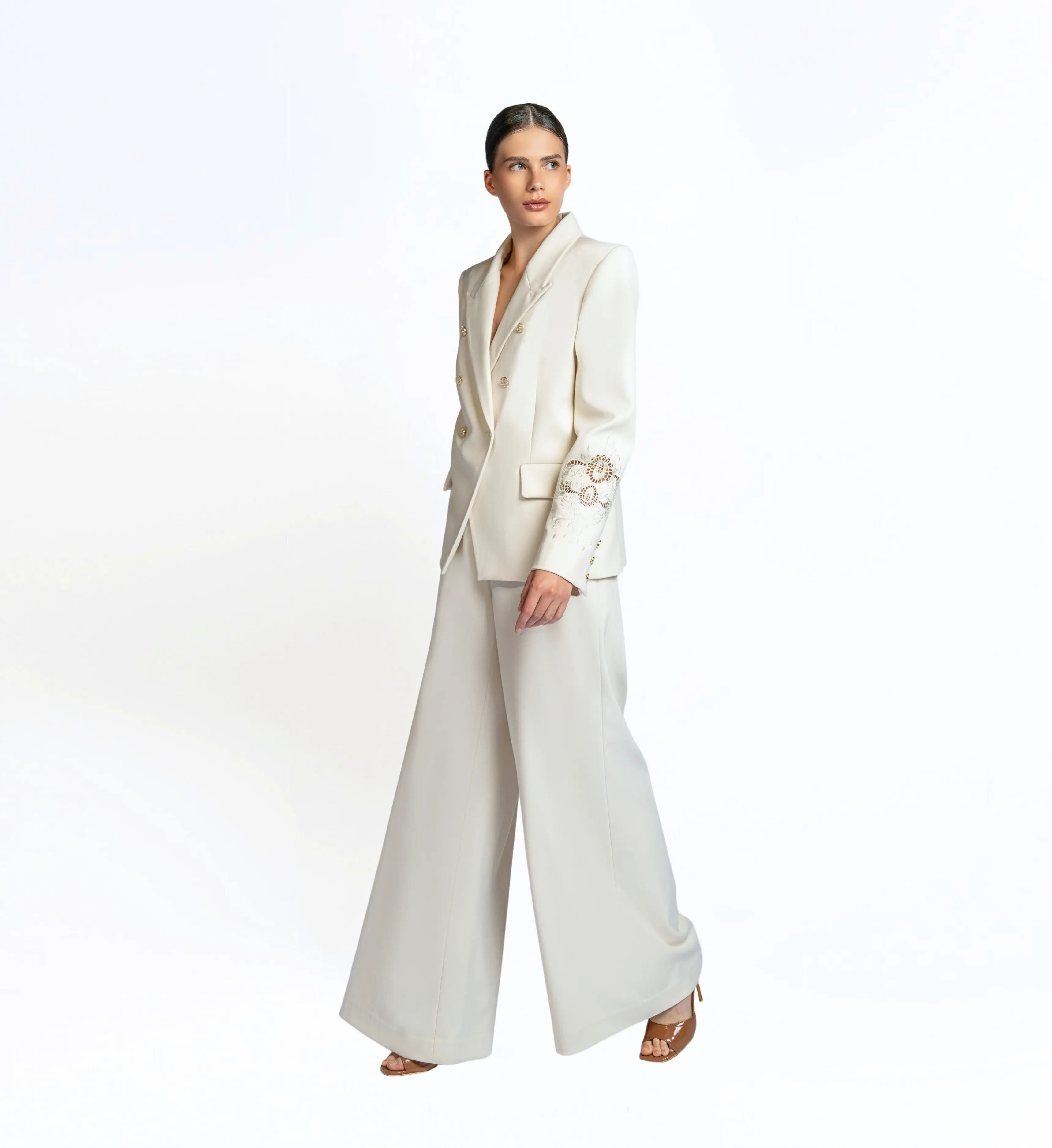 Embroidered suit set - White